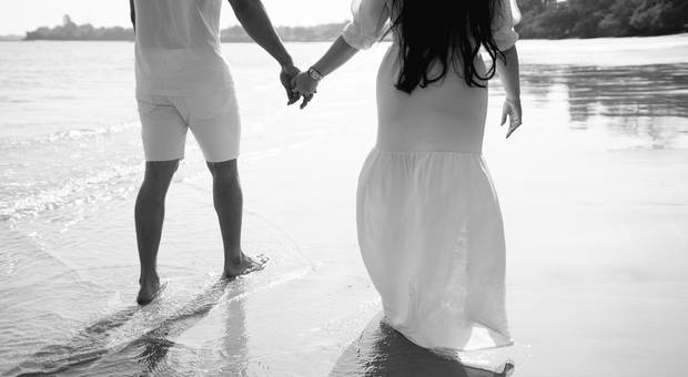 Ensaio de Casal de Ensaio de Revelação na Praia do Ariramba da Roberta Simôes