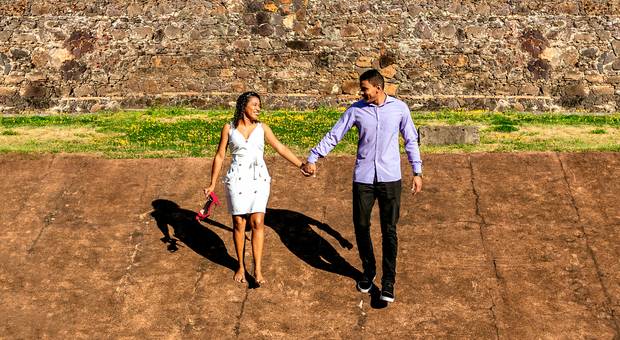 Ensaio Pré-casamento de Ensaio Casal no Forte do Castelo de Andrew & Erika