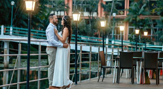 Ensaio Pós-casamento de Ensaio Pós-casamento no Grêmio Literário e Recreativo Português da Viviane & Adriano