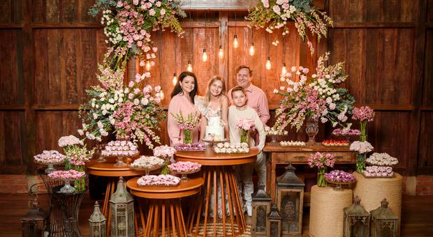 15 Anos de 15 Anos Nicole