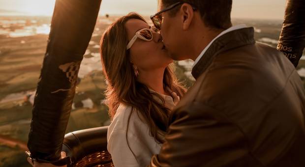 voo de balão de ar quente de Alan e Clara