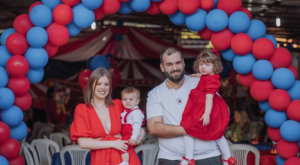 Aniversário de Um ano Ravi