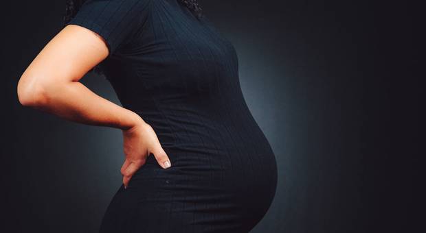 GESTANTE de Ensaio Gestante - Camilla Luz - Estúdio e Externas