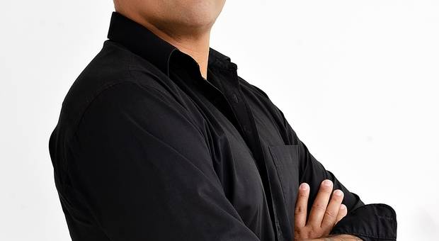 Perfil Profissional de Ensaio Profissional Anderson Corretor da Terrace Construtora