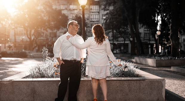Ensaio de Ensaio Pré-Casamento: Leveza e Espontaneidade em Cada Foto
