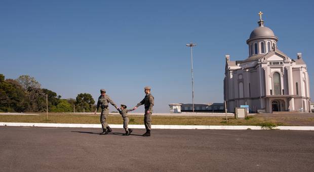 Família de Júlia, Luiza e Endrigo