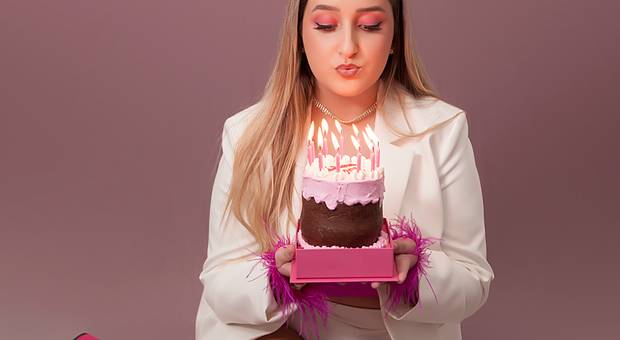 Ensaio PROFISSIONAL de Ensaio Aniversário - Adulto