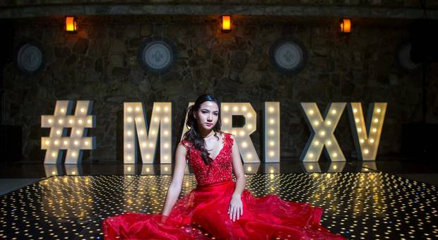 DEBUTANTE de Mariana - 15 anos