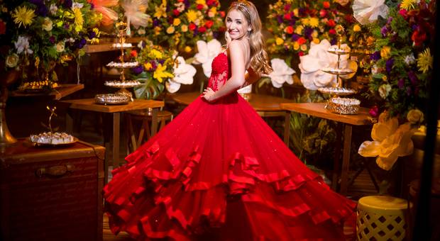 DEBUTANTE de Julia - 15 anos