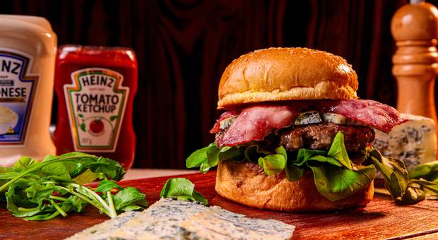 ALIMENTO de RED BURGUER