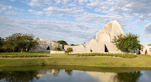 Projeto Comercial de Fotografia de Arquitetura e Interiores - Projeto: François Valentiny – Teatro L’occitane