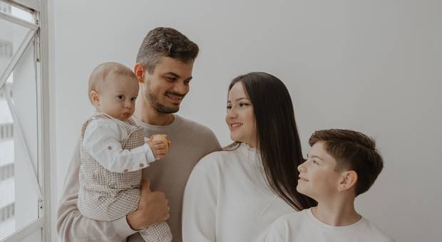 Fotografia de Família de Ensaio de familia em estúdio em Curitiba