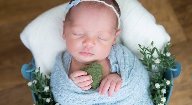 Newborn de Newborn Isís