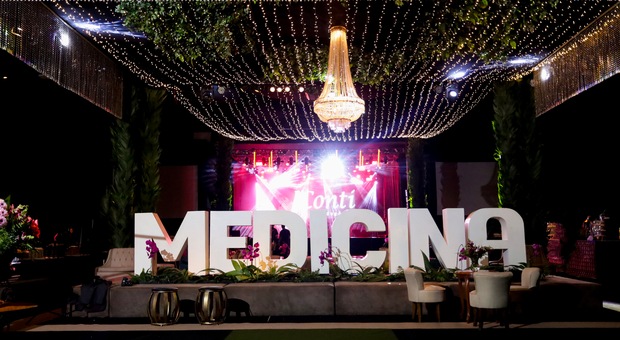 FORMATURA de FORMATURA MEDICINA 88 - UFU 