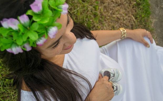 Quando a pandemia mudou nossos planos, descobrimos novas formas de registrar o amor. Ensaio de Gestante Rio de Janeiro