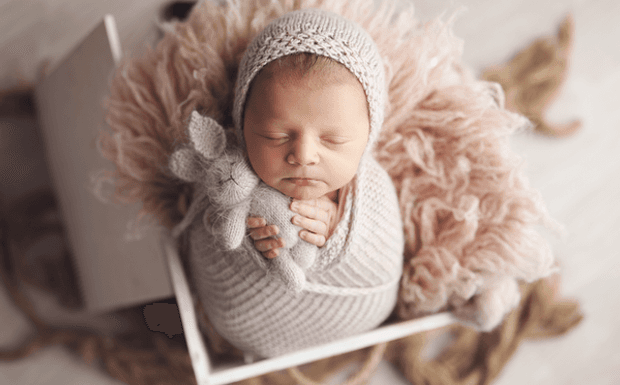 
O que levar para uma sessão Newborn: guia completo para pais.

