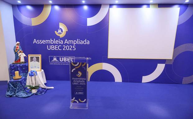 Cobertura da Assembleia Ampliada da UBEC 2025 em Brasília