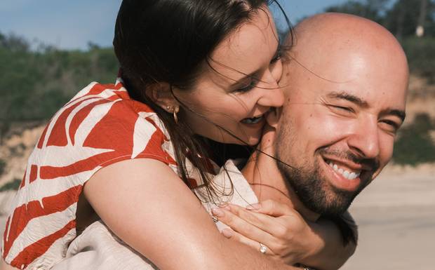 Para Além da Ribeira: 10 Locais Secretos no Porto para a Vossa Sessão Pré-Casamento (Guia de Fotógrafo)