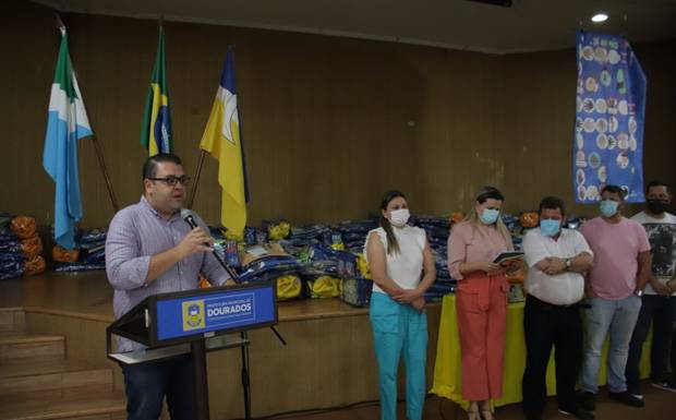Alan Guedes anuncia retomada 100% presencial das aulas de Dourados
 contemplados.