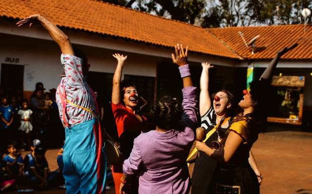 Grupo Palhaços Sem Fronteiras se apresenta na Praça da Juventude nesta quinta-feira