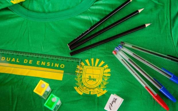 Governo garante 486 mil uniformes e 193 mil kits escolares para a volta às aulas