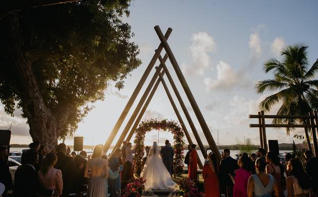 COMO ESCOLHER O FOTÓGRAFO DE CASAMENTO: Um guia passo a passo.