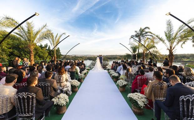 Quanto custa um fotógrafo de casamento em BH? Guia de preços 2026