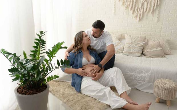 Conheça a renomada fotógrafa Priscilla Felix, especialista em fotografia newborn e gestante.