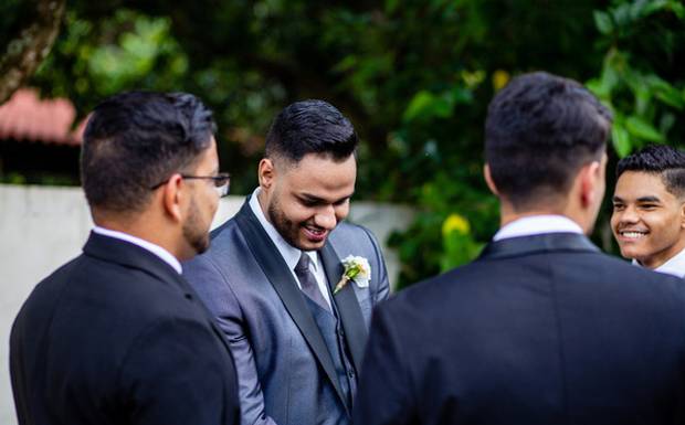 Como diminuir a lista de convidados do casamento?