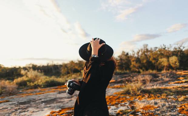 POR QUE FOTÓGRAFO USA ROUPA PRETA - ENTENDA