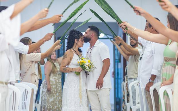 Casamento na Umbanda em Taubaté: A Emoção de Dani e Flávio na Casa de Oração Nossa Senhora da Guia