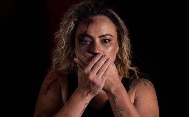 Violência Feminina - Sara Amorim