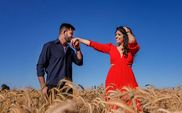 60 MUSICAS ROMANTICAS PRA ESCUTAR COM SEU AMOR(VENDO AS FOTOS DO CASAMENTO :) )