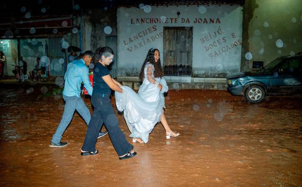 Fotografia Documental x Fotografia Editorial: Entenda as Diferenças no Registro de Casamentos