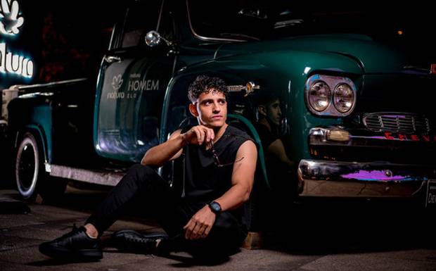 Dicas de poses masculinas para fotos