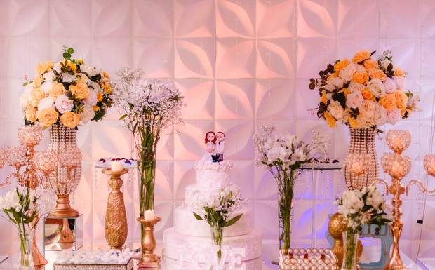 4 Dicas Para Te Ajudar a Escolher o Local
Perfeito Para o Seu Casamento!