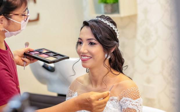 A Maquiagem da noiva é um dos aspectos mais importantes no dia do casamento