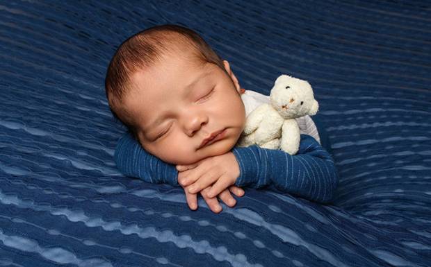 Antes de fazer o ensaio newborn, você precisa ler isso  