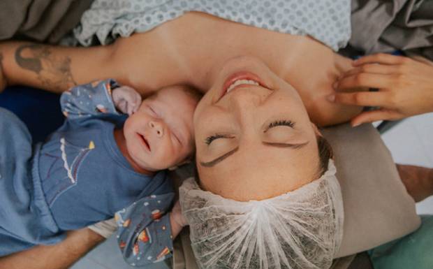 Está em dúvida sobre registrar seu parto? Este texto é para você | Fotografia de parto em Caraguatatuba e São Sebastião