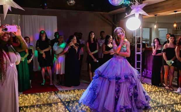 Festa de Debutante: tudo o que você precisa saber para viver uma noite inesquecível em Caraguatatuba e São Sebastião