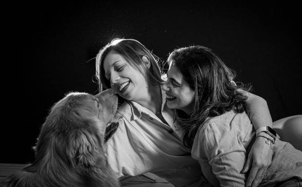 Laços Maternais: Um Ensaio Pet que Exala Amor e Cuidado
