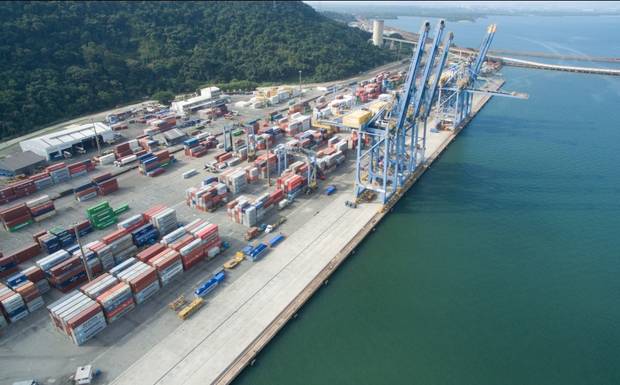 O governo federal realizou na tarde desta quarta-feira (18) o maior leilão portuário 