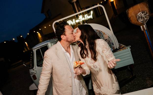 Uma Pizza Party na Toscana: a forma perfeita de dar boas-vindas aos convidados. 