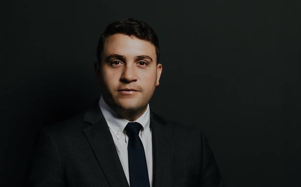 Retratos Corporativos para Advogados: A Importância da Imagem Pessoal na Carreira Jurídica