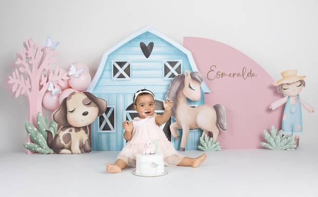 Smash the Cake: O Que É e Por Que É a Tendência Nº1 para celebrar o 1 Ano?