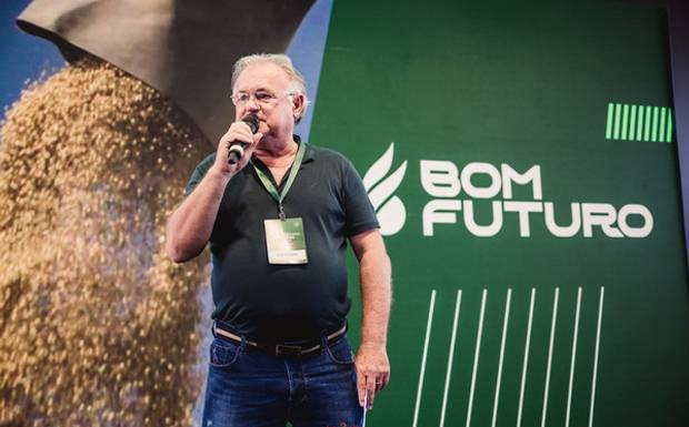 Inovação da Embrapa é destaque no lançamento do programa PRO Carbono Commodities da Bayer na fazenda Bom Futuro