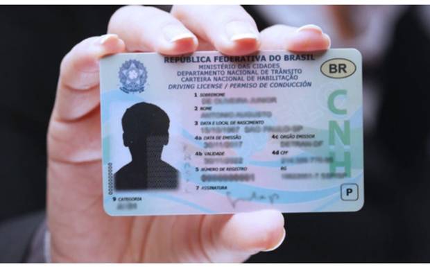 Mauro Mendes sanciona lei que garante CNH de graça para pessoas de baixa renda em MT