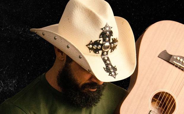 João Carreiro: conheça a história do chapéu que virou marca registrada e foi enterrado junto do sertanejo.