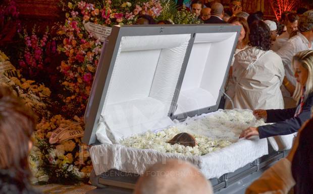 Cobertura Fotojornalistica | AMC Photopress no
velório da Preta Gil no Theatro Municipal do Rio