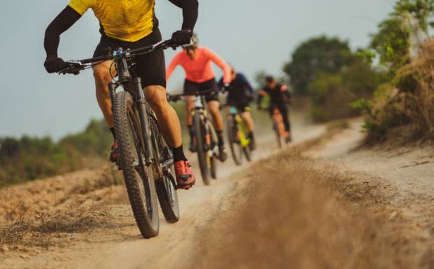 Fotografia no MTB em Trilhas: Capturando a Ação e Protegendo Seu Equipamento